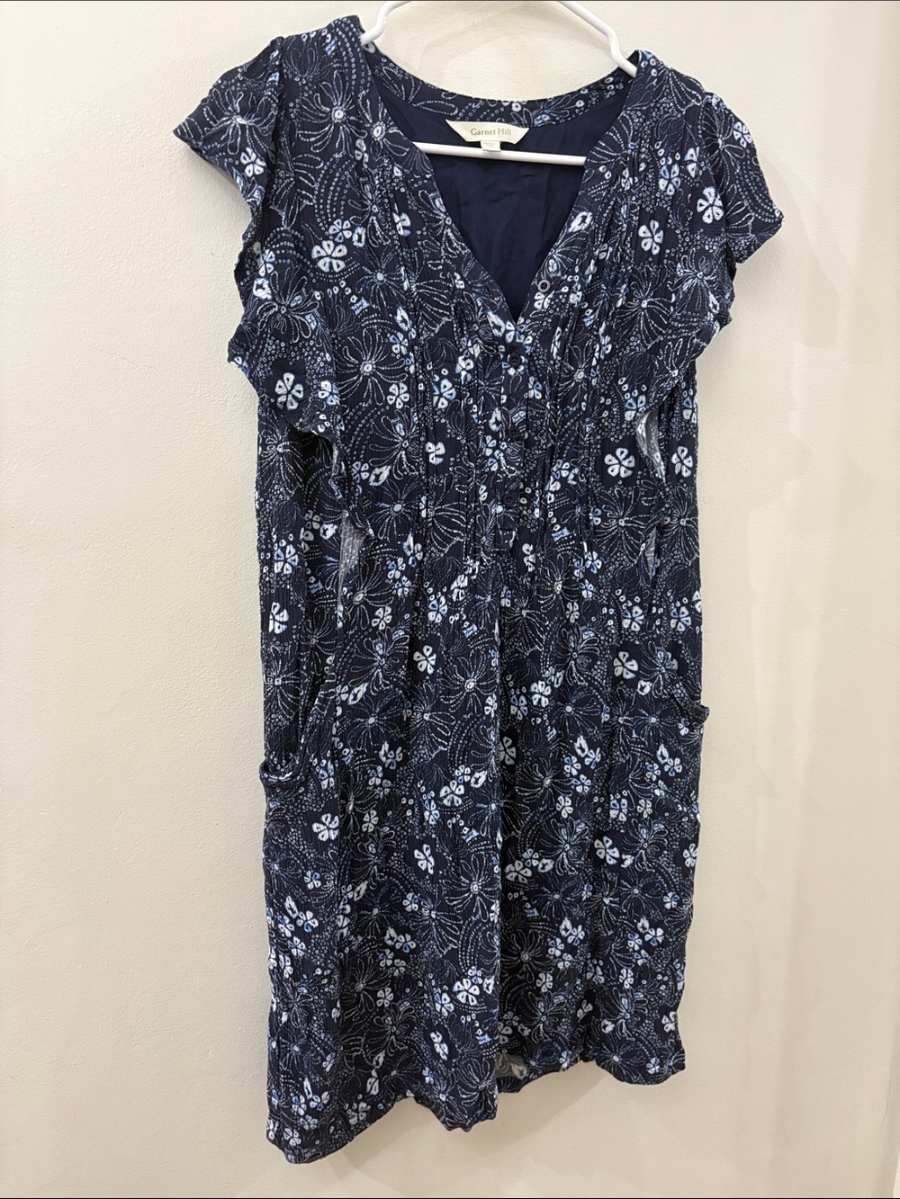 Garnet Hill Navy Floral V-Neck dress - blue florals - small - pockets